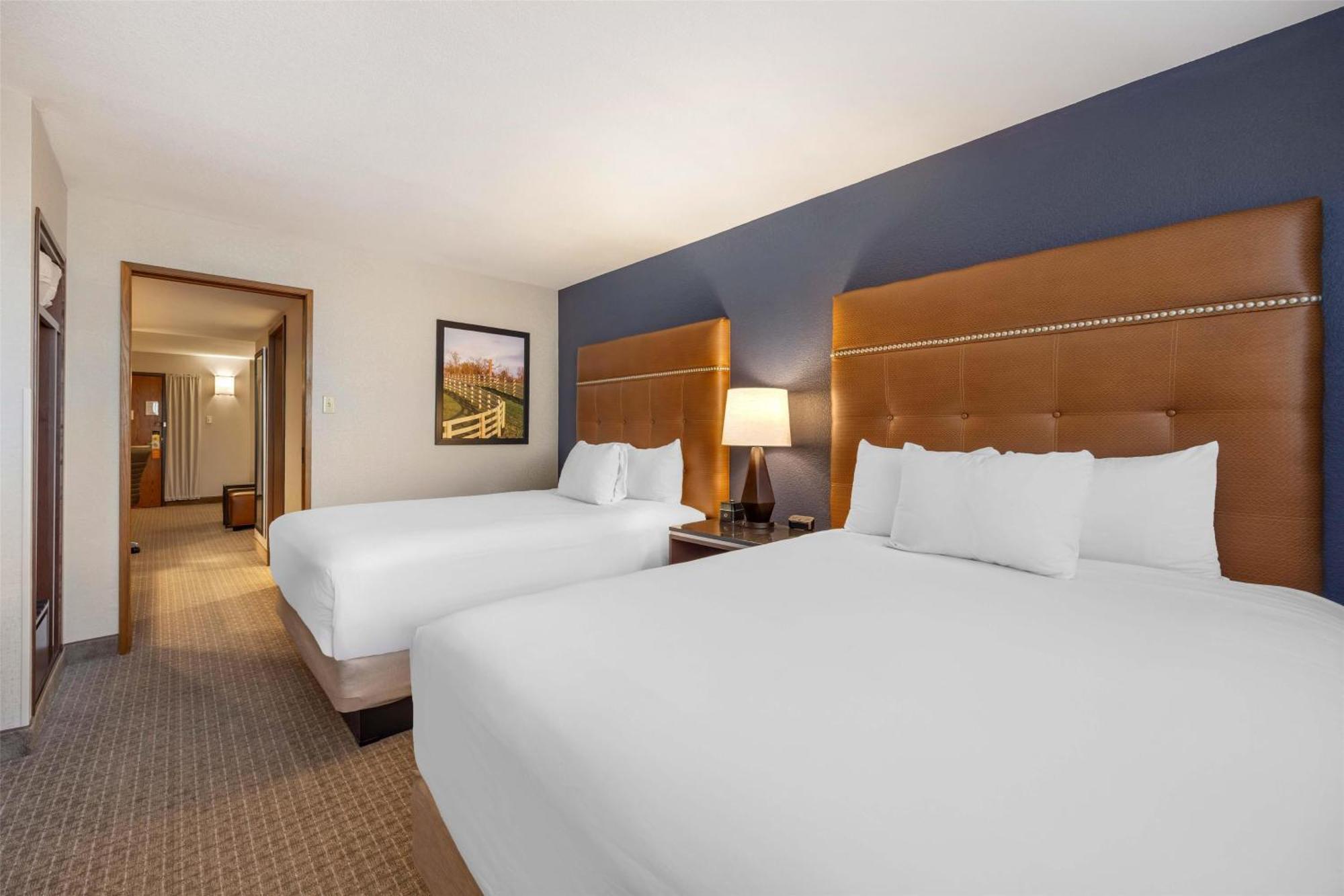 Drury Inn & Suites Падука Екстериор снимка