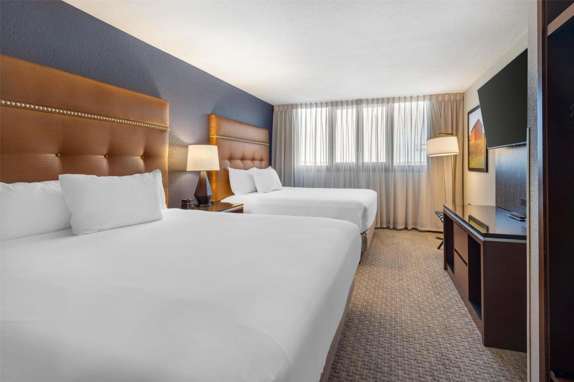 Drury Inn & Suites Падука Екстериор снимка