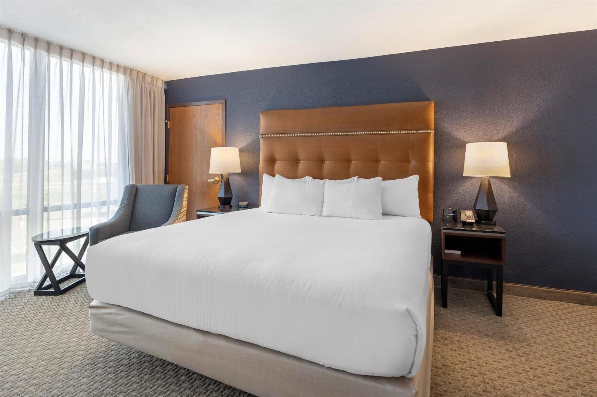 Drury Inn & Suites Падука Екстериор снимка