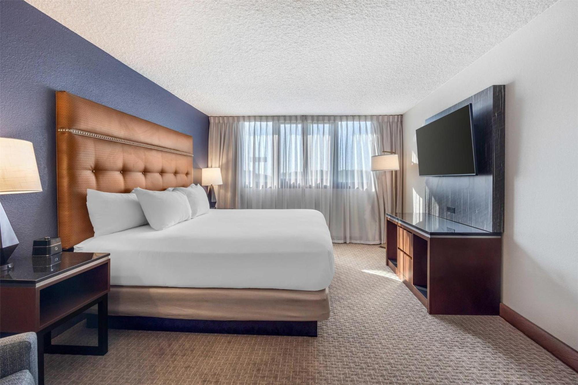 Drury Inn & Suites Падука Екстериор снимка