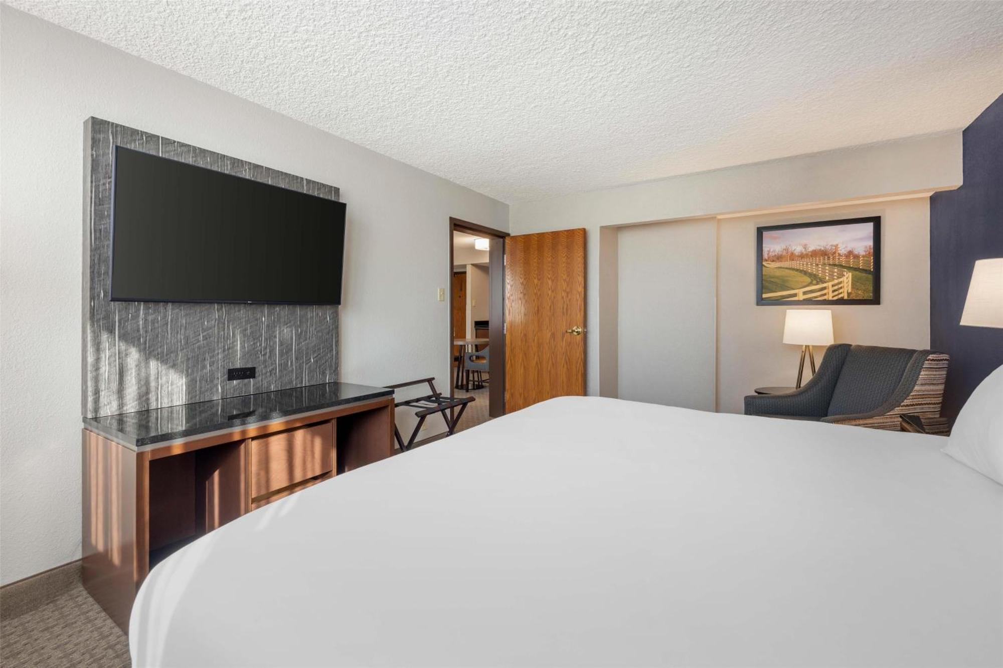 Drury Inn & Suites Падука Екстериор снимка